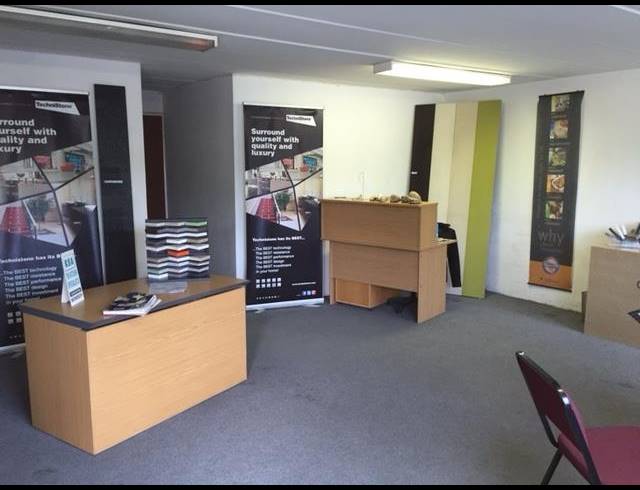 450M² MINI FACTORY TO LET IN MILNERTON CENTRAL